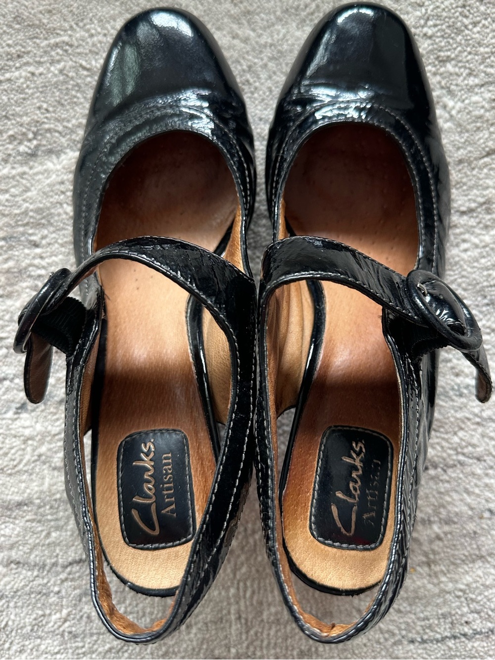 Clarks Black Patent Leather Mary Jane Heels with Buckle size 8.5